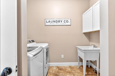 4881 Woods Edge Lane Morgantown WV 26508