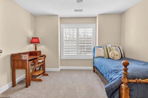 4881 Woods Edge Lane Morgantown WV 26508