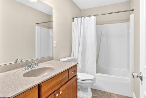 4881 Woods Edge Lane Morgantown WV 26508