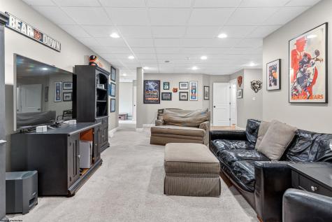 4881 Woods Edge Lane Morgantown WV 26508