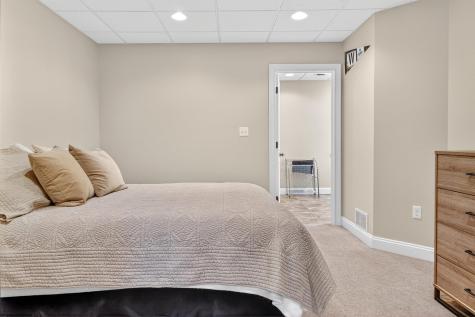 4881 Woods Edge Lane Morgantown WV 26508
