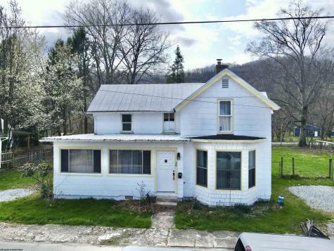 38 Kitson Street Weston WV 26452