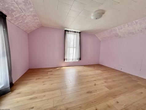 38 Kitson Street Weston WV 26452