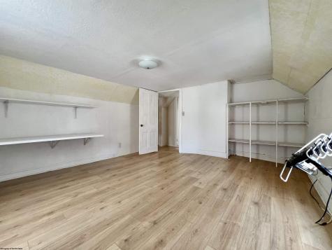 38 Kitson Street Weston WV 26452