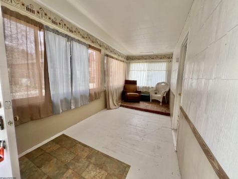 38 Kitson Street Weston WV 26452