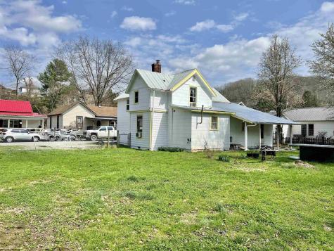 38 Kitson Street Weston WV 26452