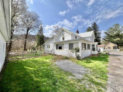 38 Kitson Street Weston WV 26452