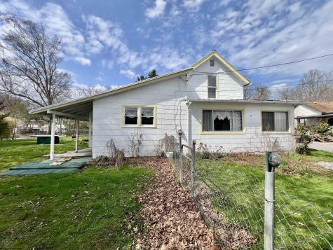 38 Kitson Street Weston WV 26452