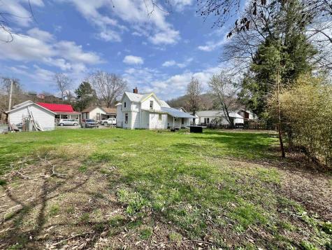 38 Kitson Street Weston WV 26452