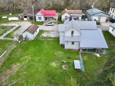 38 Kitson Street Weston WV 26452