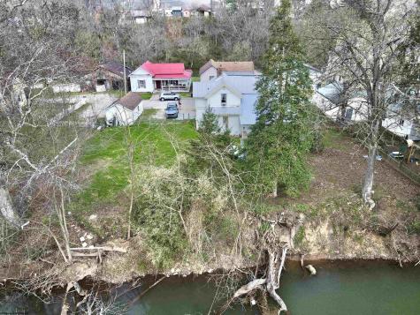 38 Kitson Street Weston WV 26452