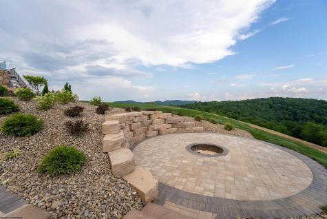 300 Mountain Retreat Drive Horner WV 26372
