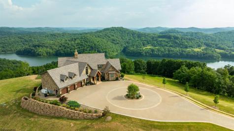 300 Mountain Retreat Drive Horner WV 26372