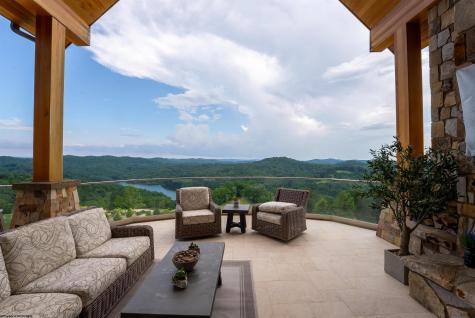 300 Mountain Retreat Drive Horner WV 26372