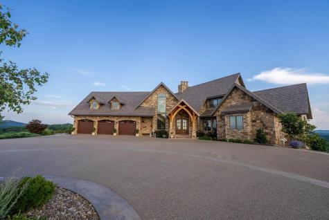 300 Mountain Retreat Drive Horner WV 26372