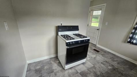 389 Monroe Avenue Weston WV 26452