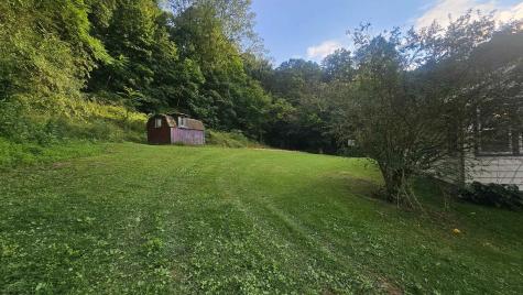 389 Monroe Avenue Weston WV 26452