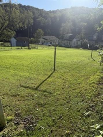 124 S Main Avenue Weston WV 26452-0001