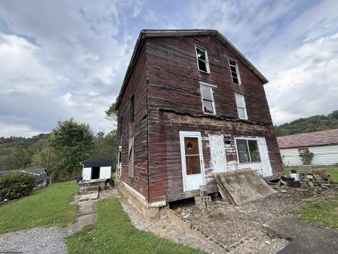 101 Perine Street Buckhannon WV 26330