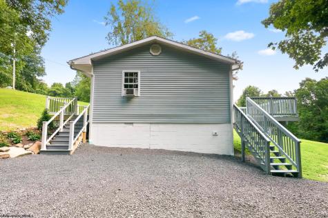 184 Warm Hollow Road Morgantown WV 26508