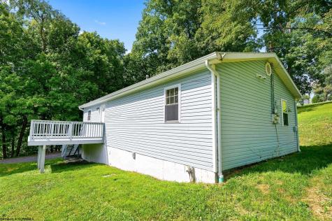 184 Warm Hollow Road Morgantown WV 26508