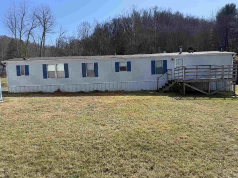 106 Levels Road Fairmont WV 26554
