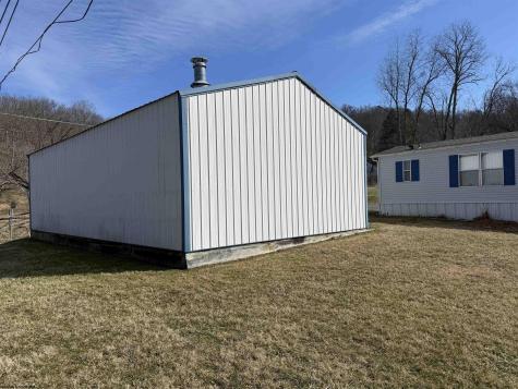 106 Levels Road Fairmont WV 26554
