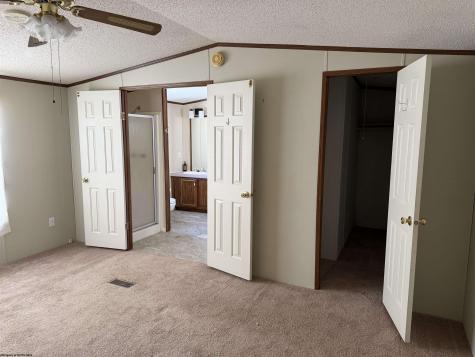 106 Levels Road Fairmont WV 26554