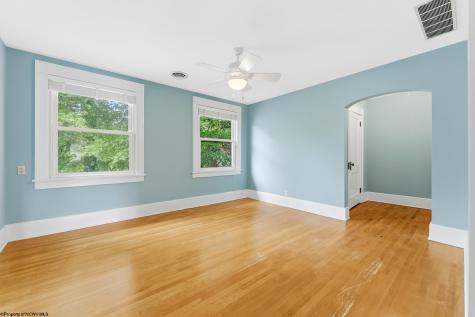 229 Morris Street Morgantown WV 26501