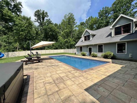 100 Turkey Ridge Morgantown WV 26508