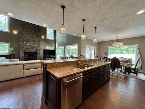 100 Turkey Ridge Morgantown WV 26508