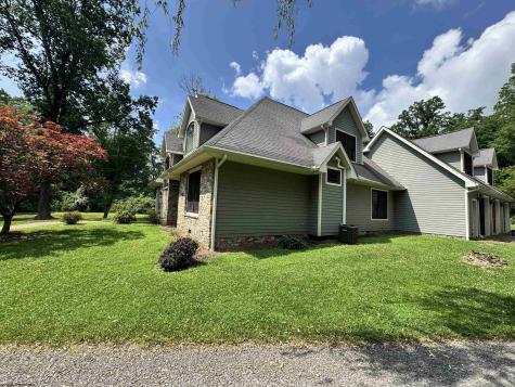 100 Turkey Ridge Morgantown WV 26508