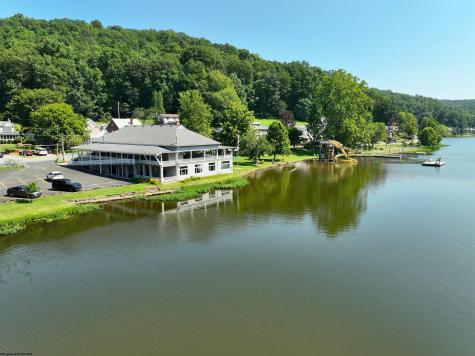 292 Lake Floyd Circle Bristol WV 26426