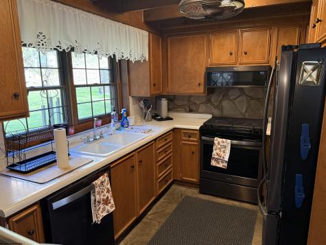 292 Lake Floyd Circle Bristol WV 26426