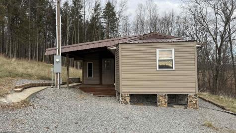 1671 Bear Run Road Philippi WV 26416