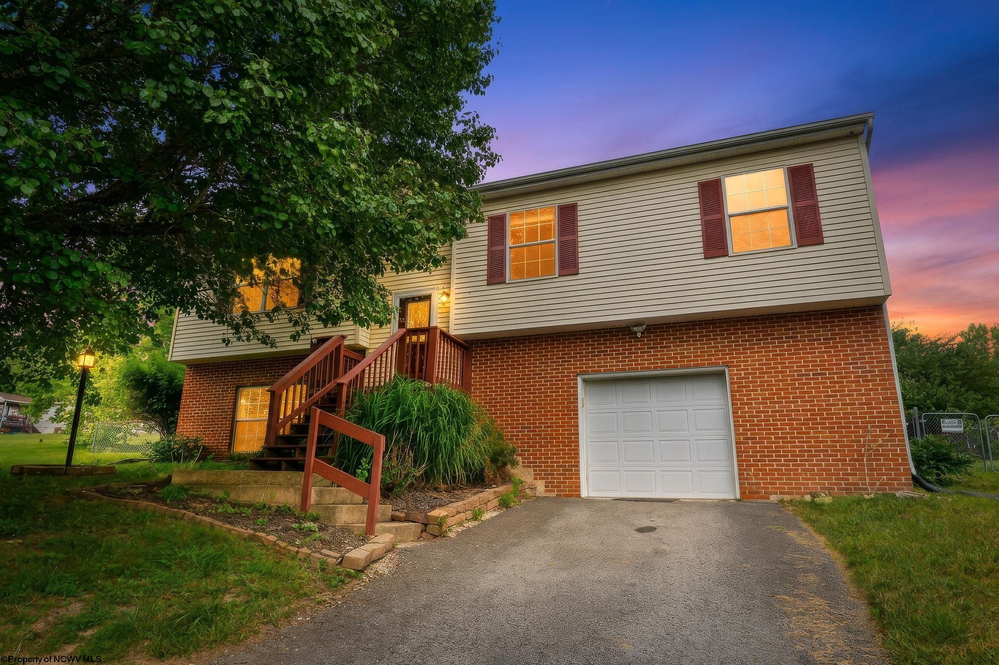 32 Woodside Lane Bridgeport WV 26330