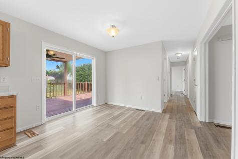 32 Woodside Lane Bridgeport WV 26330