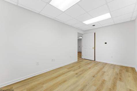 32 Woodside Lane Bridgeport WV 26330