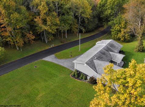 139 Carlson Drive Grafton WV 26354