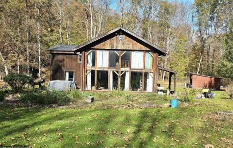 1256 Four H Camp Road Morgantown WV 26508
