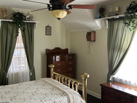 1117 Fleming Avenue Fairmont WV 26554