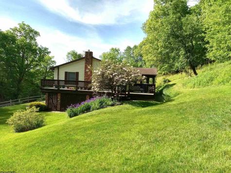 344 Harpertown Road Elkins WV 26241
