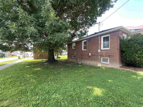 2005 Hamill Avenue Clarksburg WV 26301
