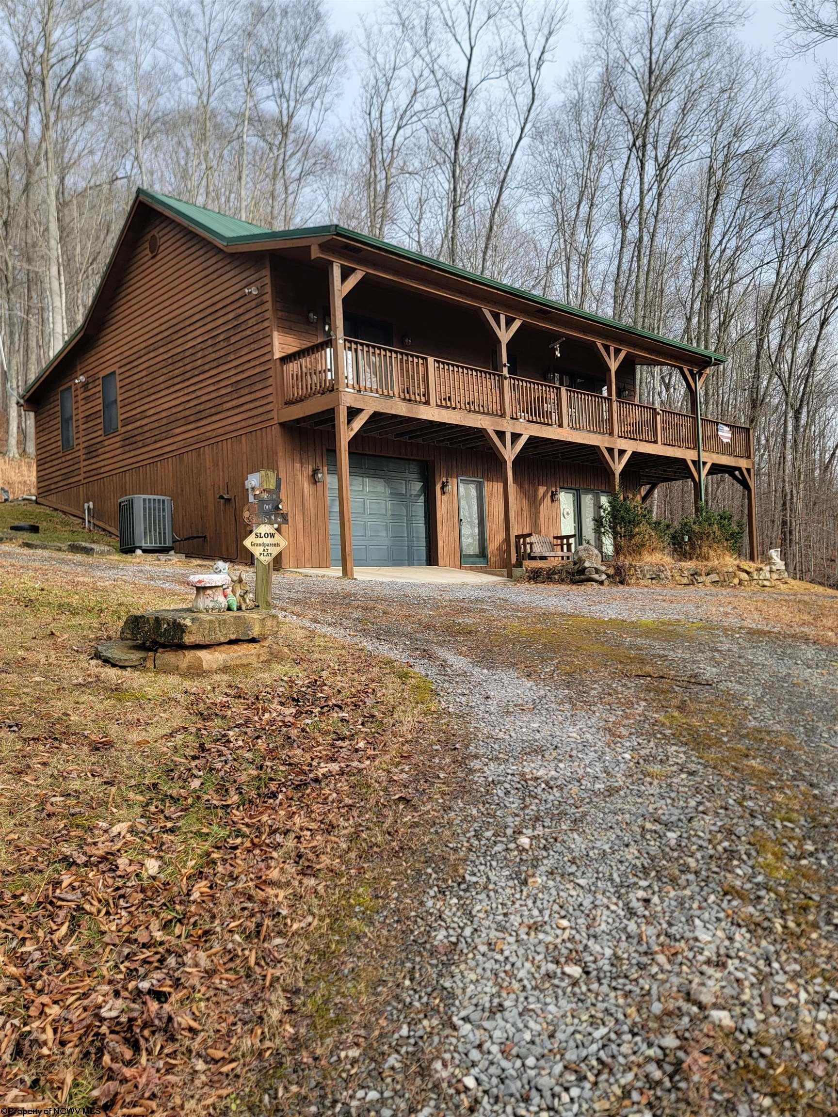 380 Flint Road Hillsboro WV 24946
