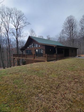 380 Flint Road Hillsboro WV 24946