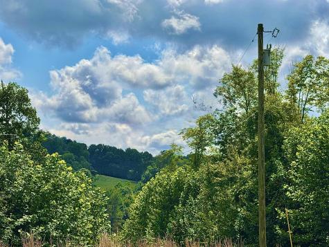 28 Margaret Road Mannington WV 26582