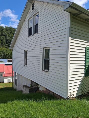 515 Elm Street Grantsville WV 26147