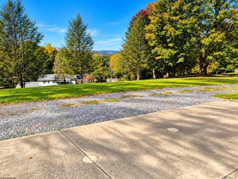 554 Aarons Creek Road Morgantown WV 26508