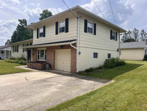 201 Alexander Avenue Elkins WV 26241