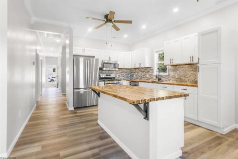 127 Floyd Street Clarksburg WV 26301